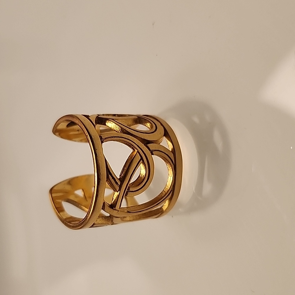 Brighton gold filigree ring